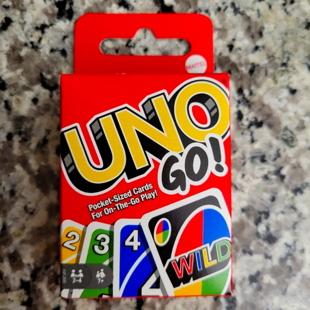 UNO go playing card game